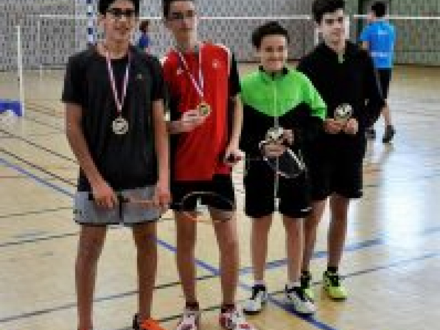 DH cadet 1 et 2 : Victoire de Maxime BAUDICHON (BCS) et Thomas CANTON (BCS) contre Benjamin KREMPP (BCPE ) et Colin TIMON-DAVID (SBC).